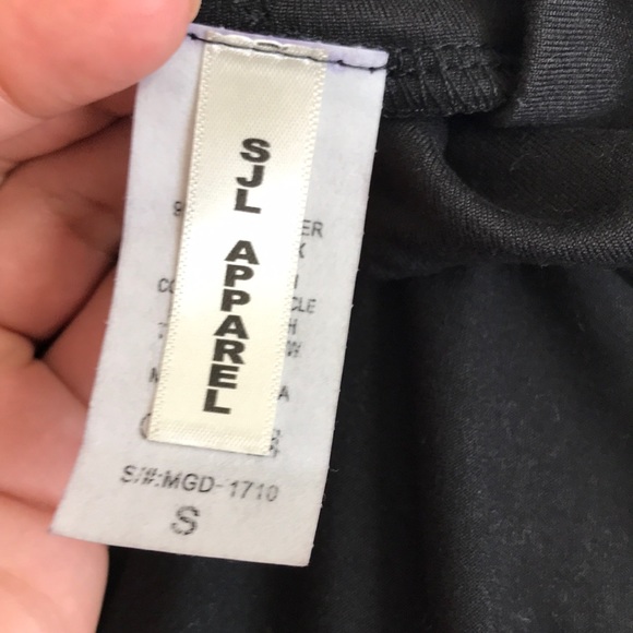 Black elegant dress - Picture 4 of 5